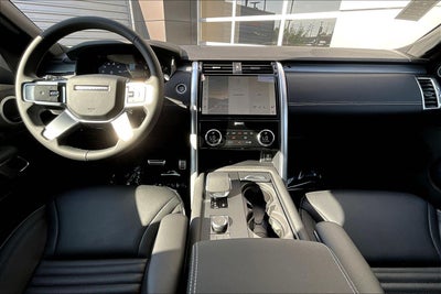 2026 Land Rover Discovery Dynamic SE