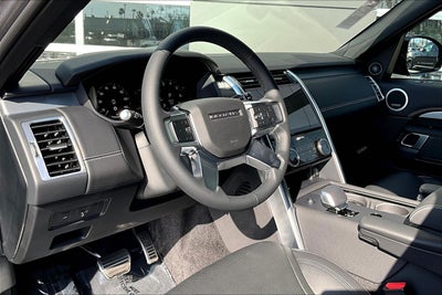 2026 Land Rover Discovery Dynamic SE