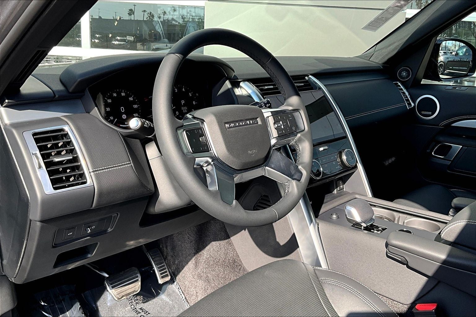 2026 Land Rover Discovery Dynamic SE