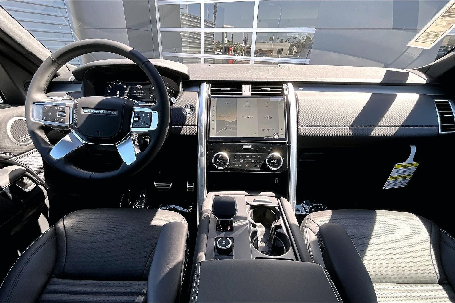 2026 Land Rover Discovery Dynamic SE