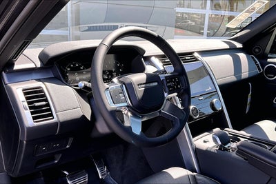 2026 Land Rover Discovery Dynamic SE
