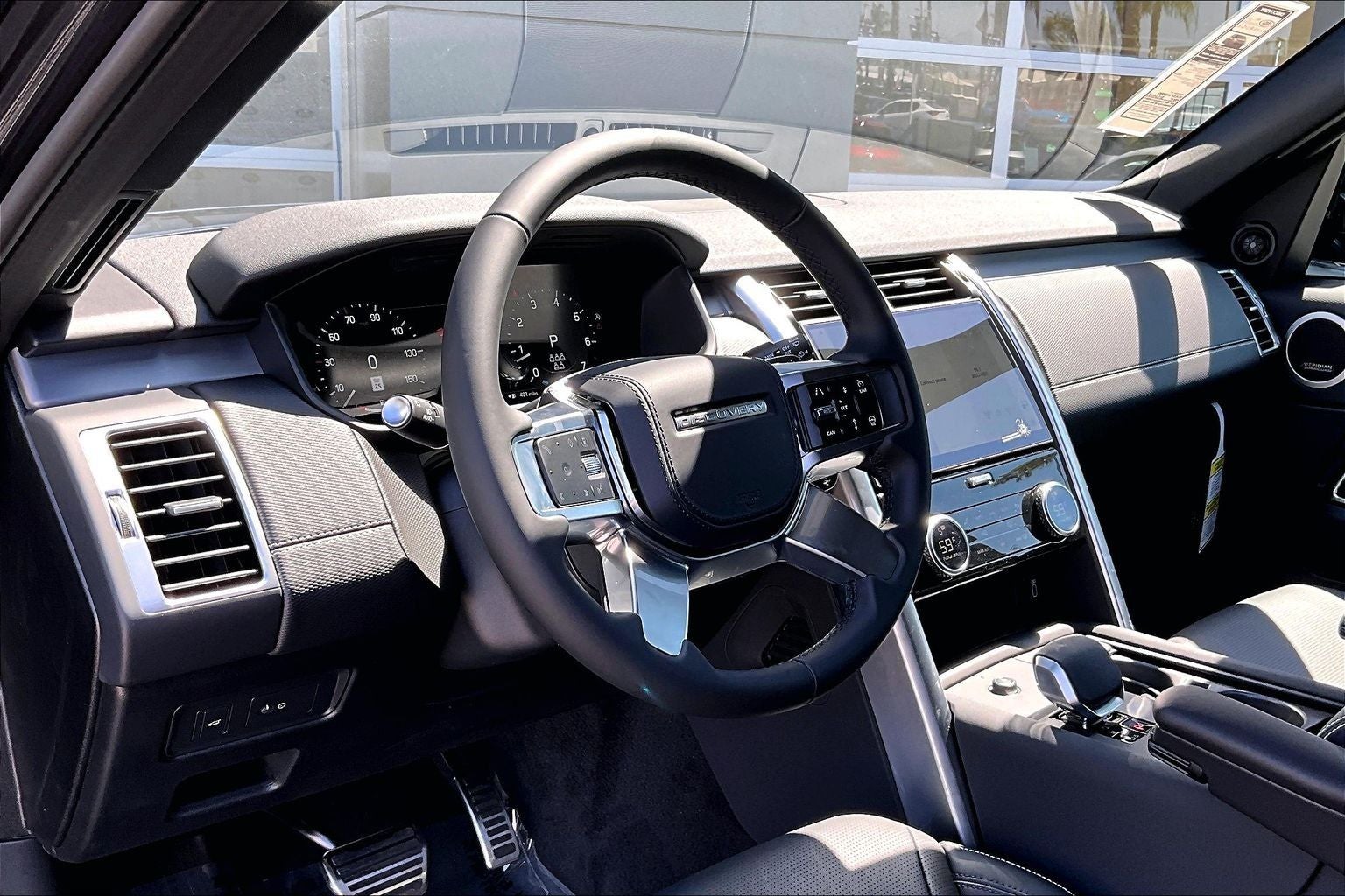 2026 Land Rover Discovery Dynamic SE