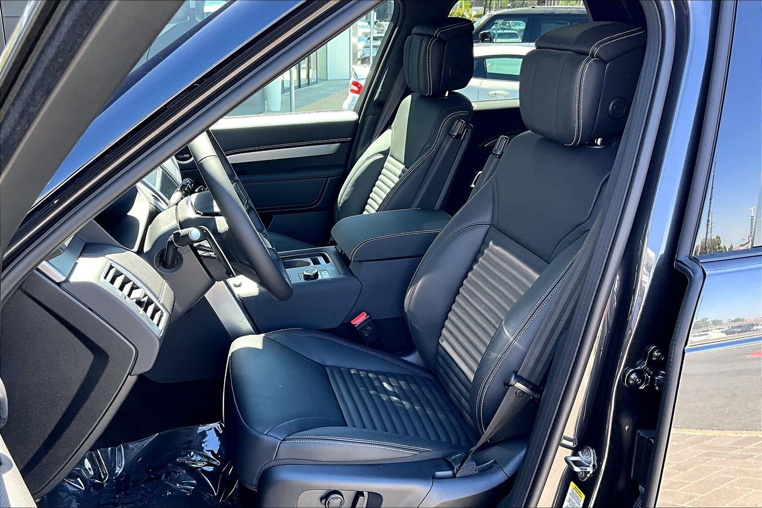 2026 Land Rover Discovery Dynamic SE