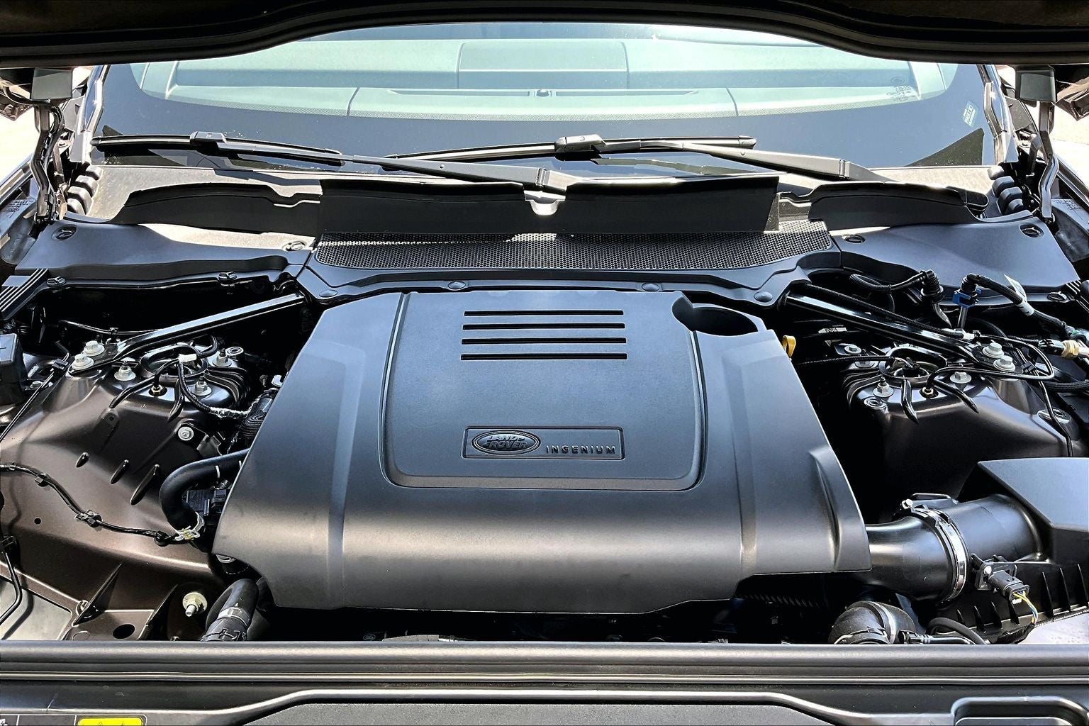 2026 Land Rover Discovery Dynamic SE