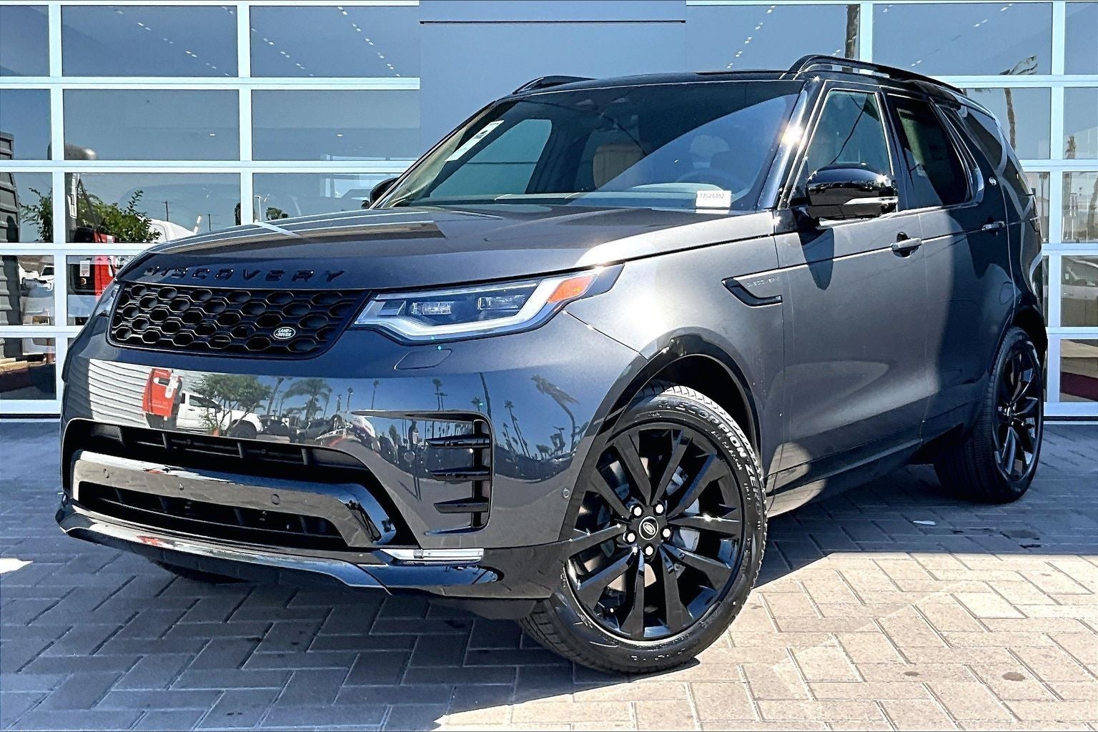 2026 Land Rover Discovery Dynamic SE
