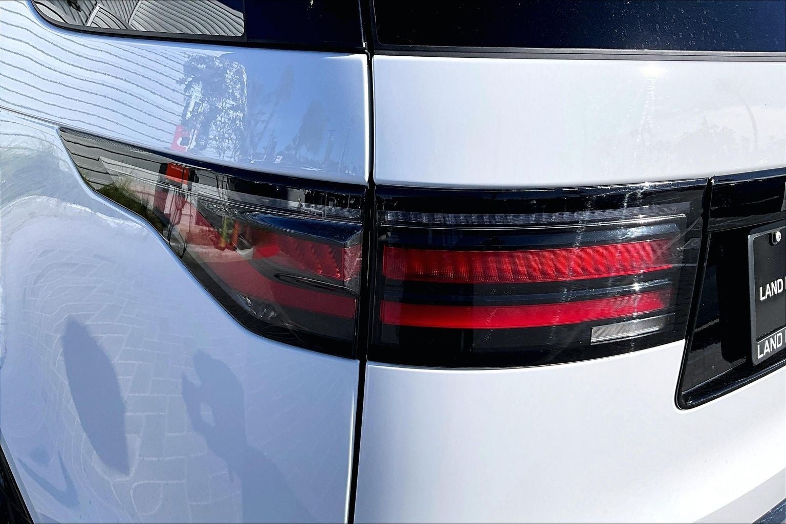 2025 Land Rover Discovery Dynamic SE