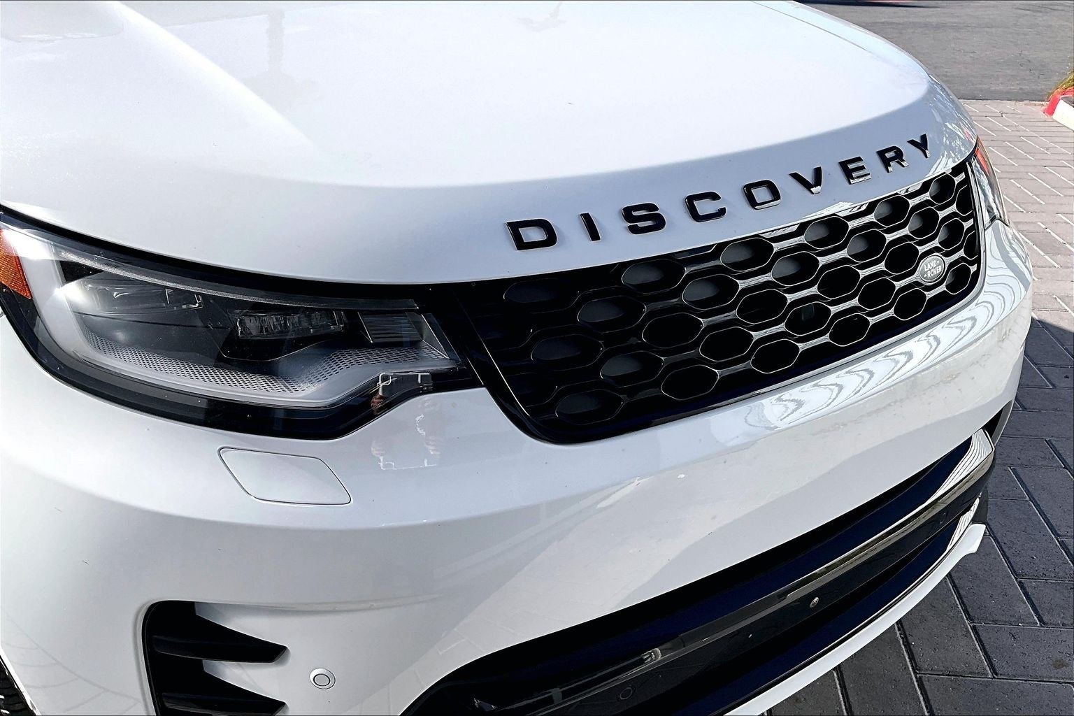 2025 Land Rover Discovery Dynamic SE