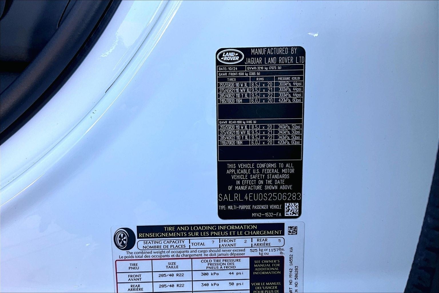 2025 Land Rover Discovery Dynamic SE