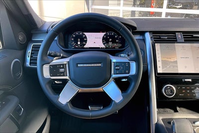 2025 Land Rover Discovery Dynamic SE