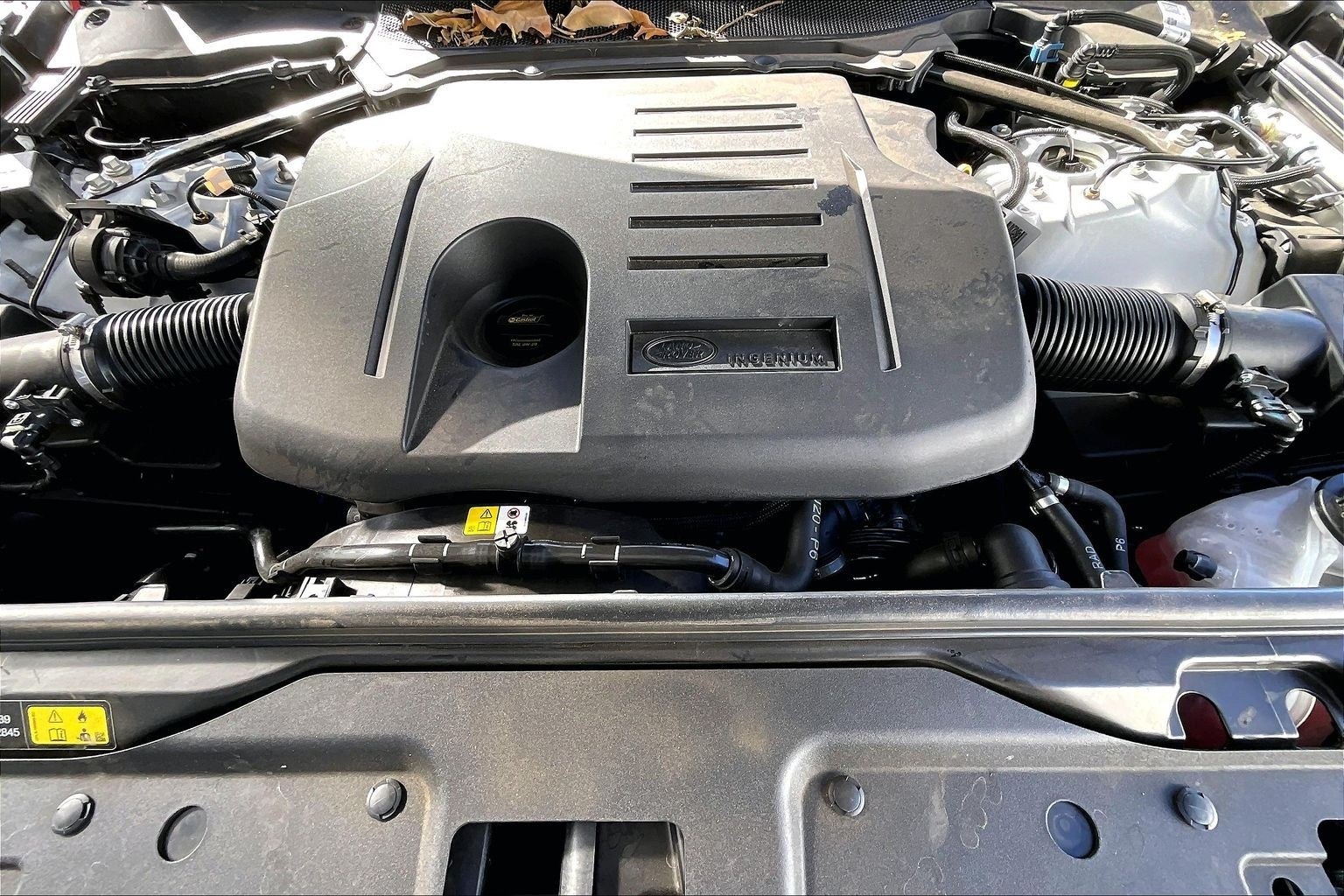 2025 Land Rover Discovery Dynamic SE