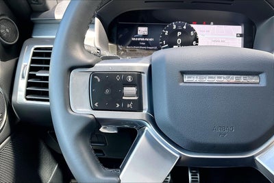 2025 Land Rover Discovery Dynamic SE