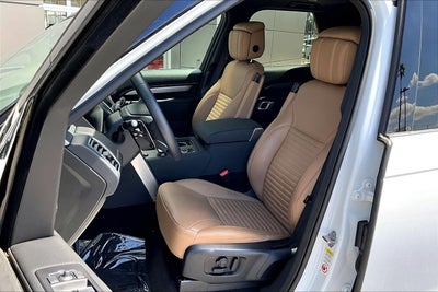 2025 Land Rover Discovery Dynamic SE