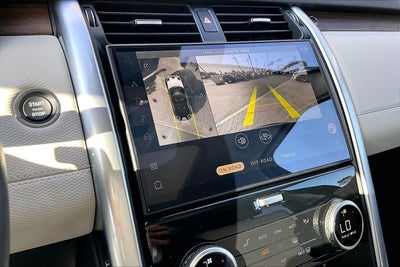 2025 Land Rover Discovery Dynamic SE