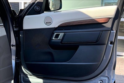 2025 Land Rover Discovery Dynamic SE