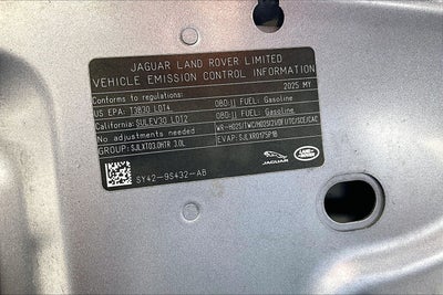 2025 Land Rover Discovery Dynamic SE