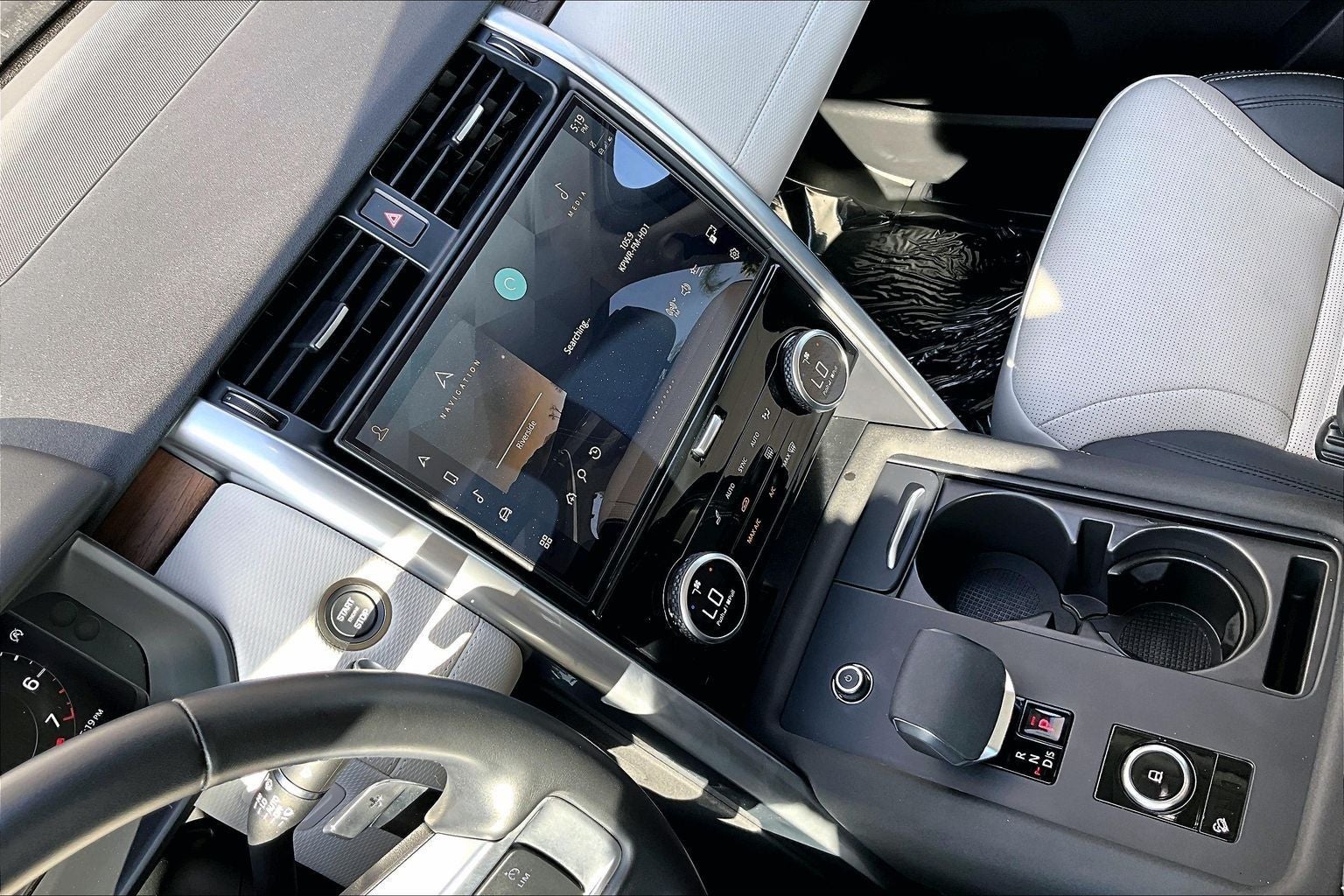 2025 Land Rover Discovery Dynamic SE