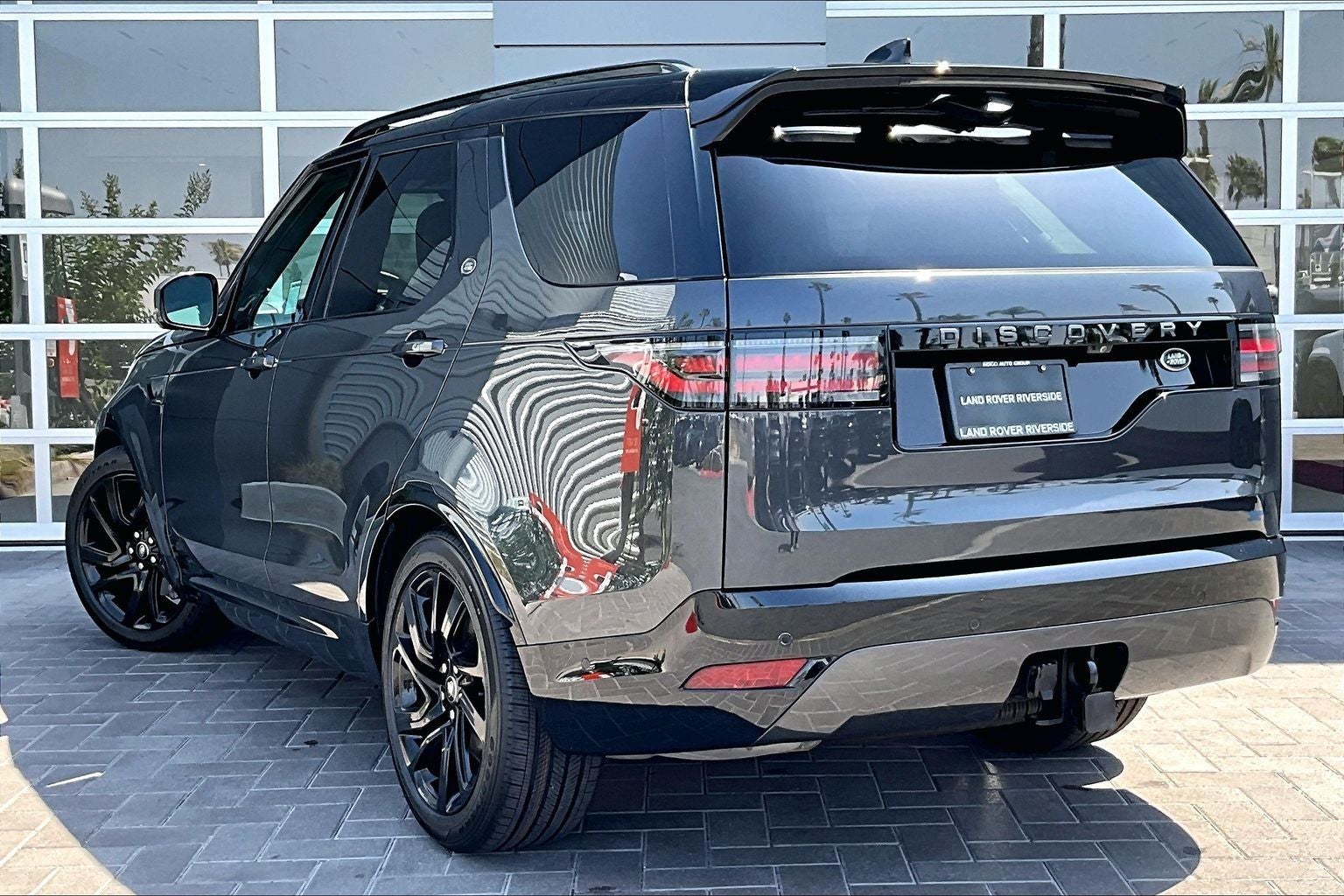 2023 Land Rover Discovery S R-Dynamic