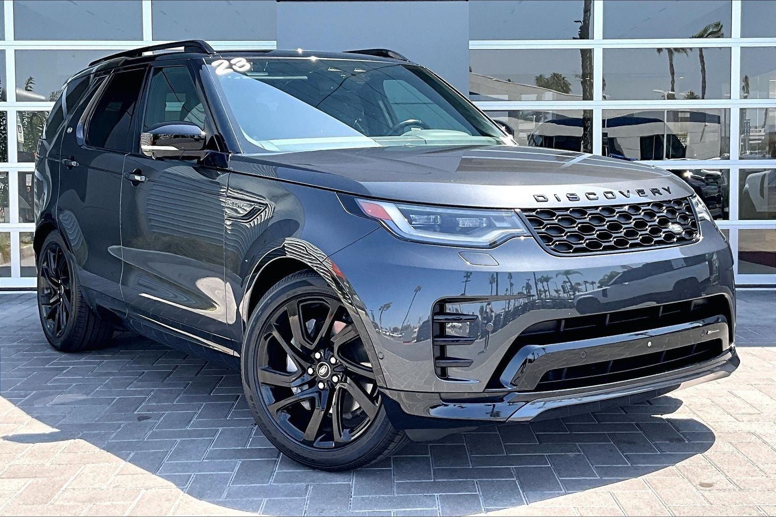 2023 Land Rover Discovery S R-Dynamic