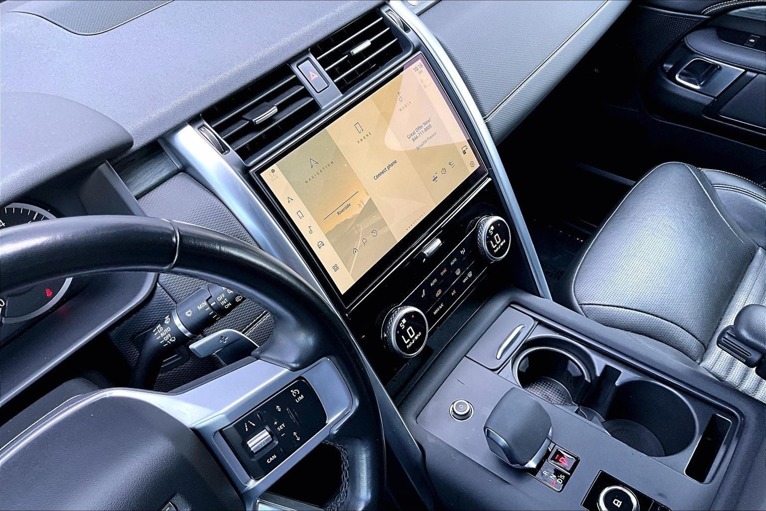 2023 Land Rover Discovery S R-Dynamic