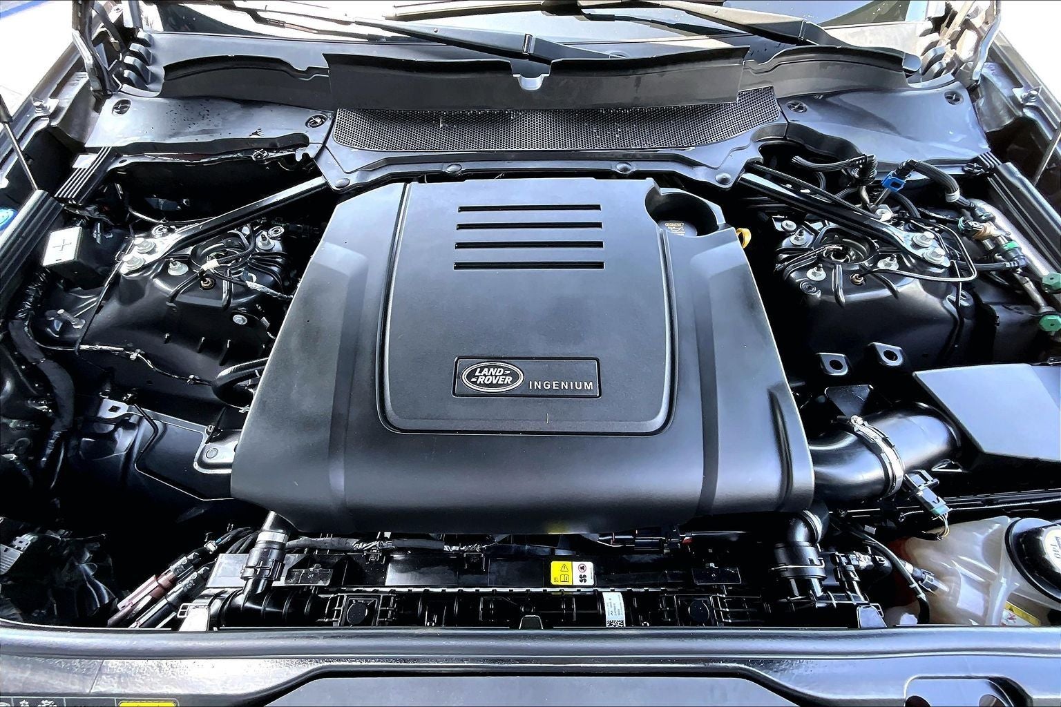 2023 Land Rover Discovery S R-Dynamic