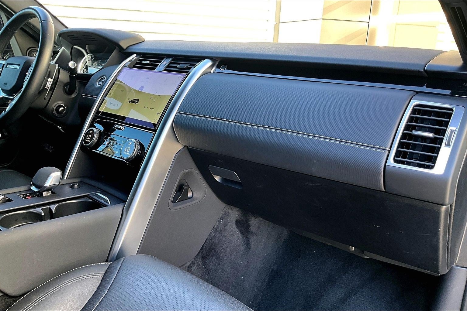 2023 Land Rover Discovery S R-Dynamic