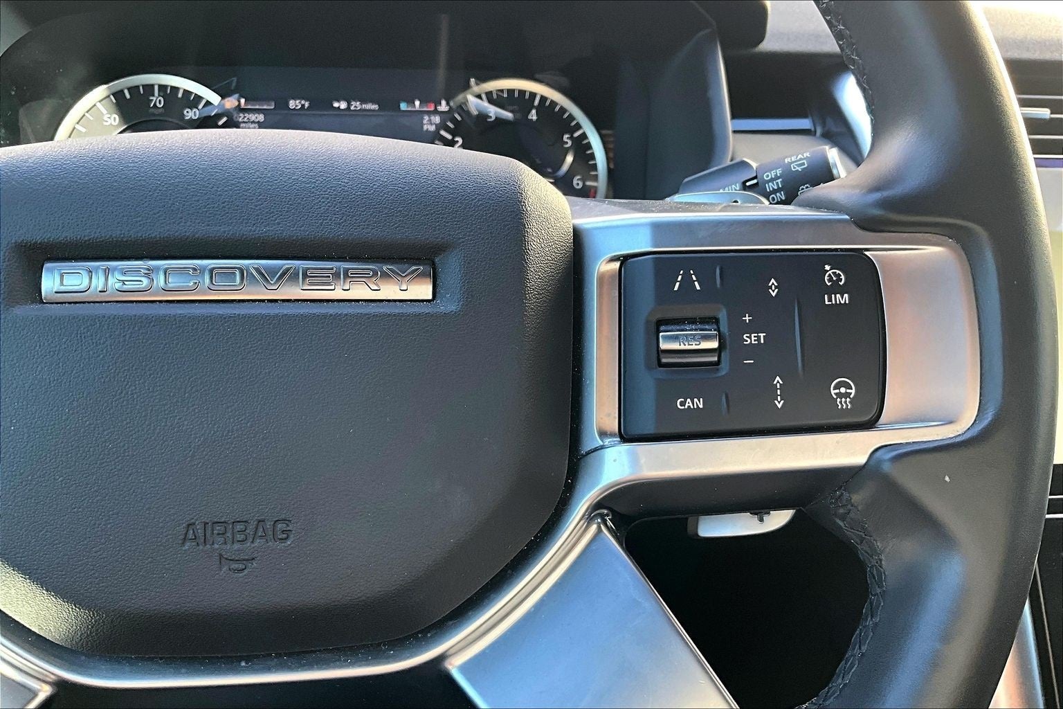 2023 Land Rover Discovery S R-Dynamic