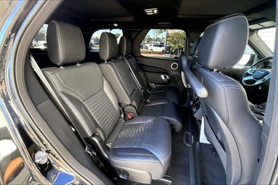 2023 Land Rover Discovery S R-Dynamic