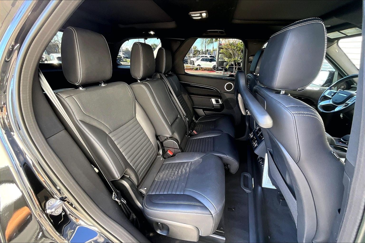 2023 Land Rover Discovery S R-Dynamic