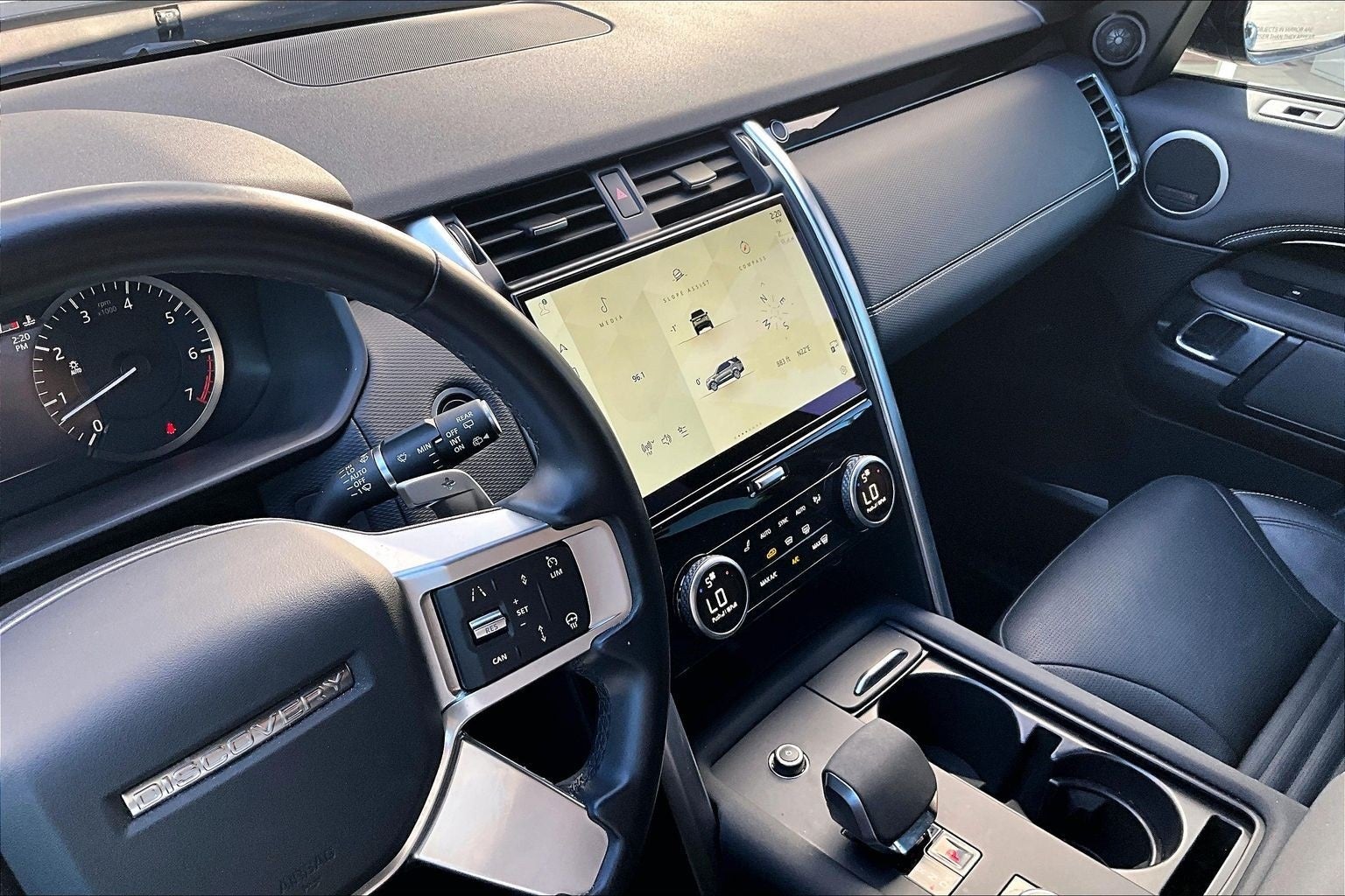 2023 Land Rover Discovery S R-Dynamic