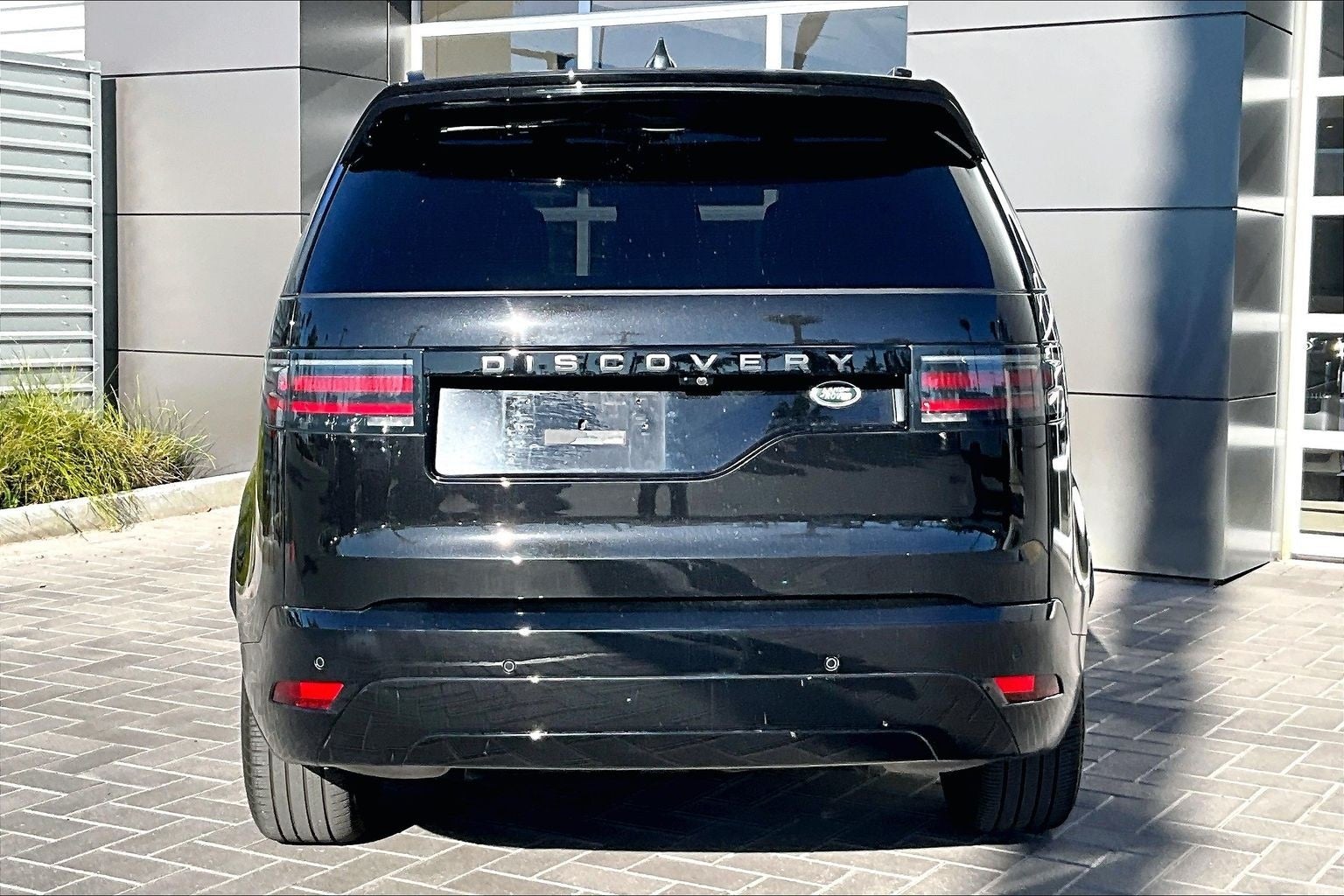 2023 Land Rover Discovery S R-Dynamic