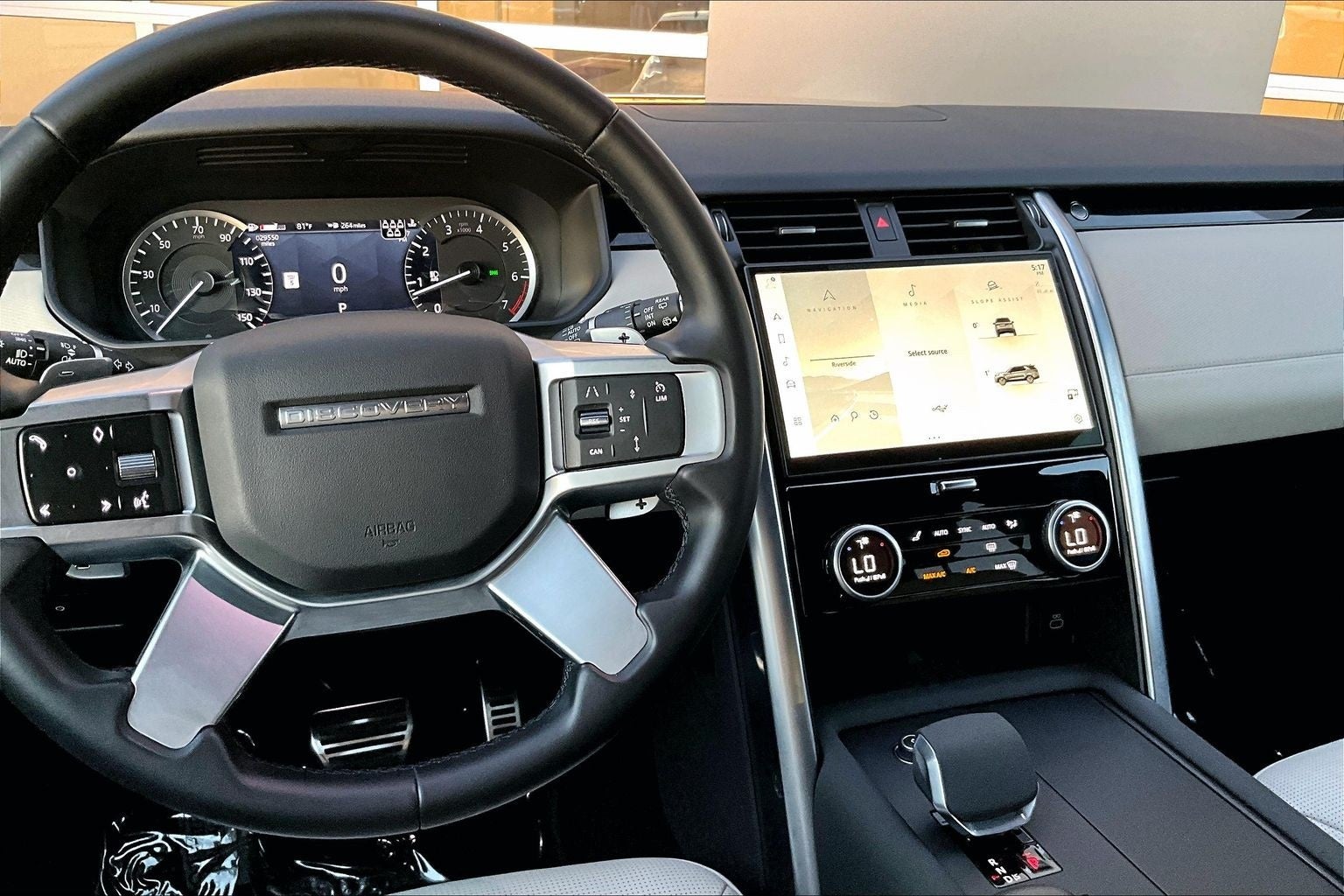 2023 Land Rover Discovery S R-Dynamic