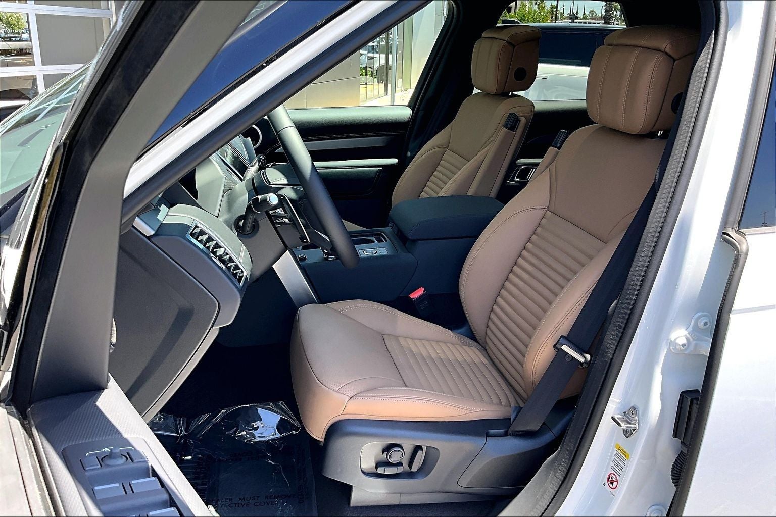 2026 Land Rover Discovery Gemini Edition