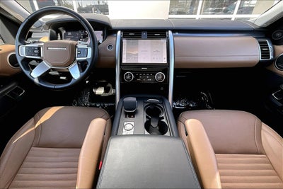 2025 Land Rover Discovery Metropolitan Edition