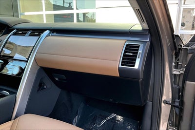 2025 Land Rover Discovery Metropolitan Edition