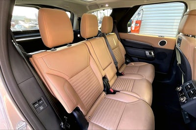 2025 Land Rover Discovery Metropolitan Edition