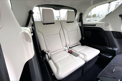 2026 Land Rover Discovery Gemini Edition