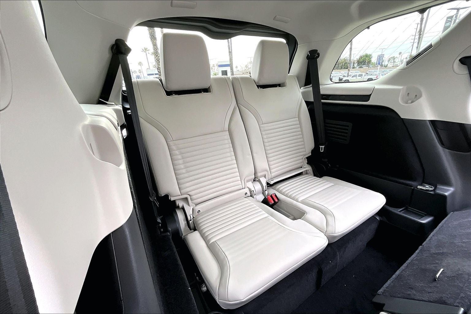 2026 Land Rover Discovery Gemini Edition