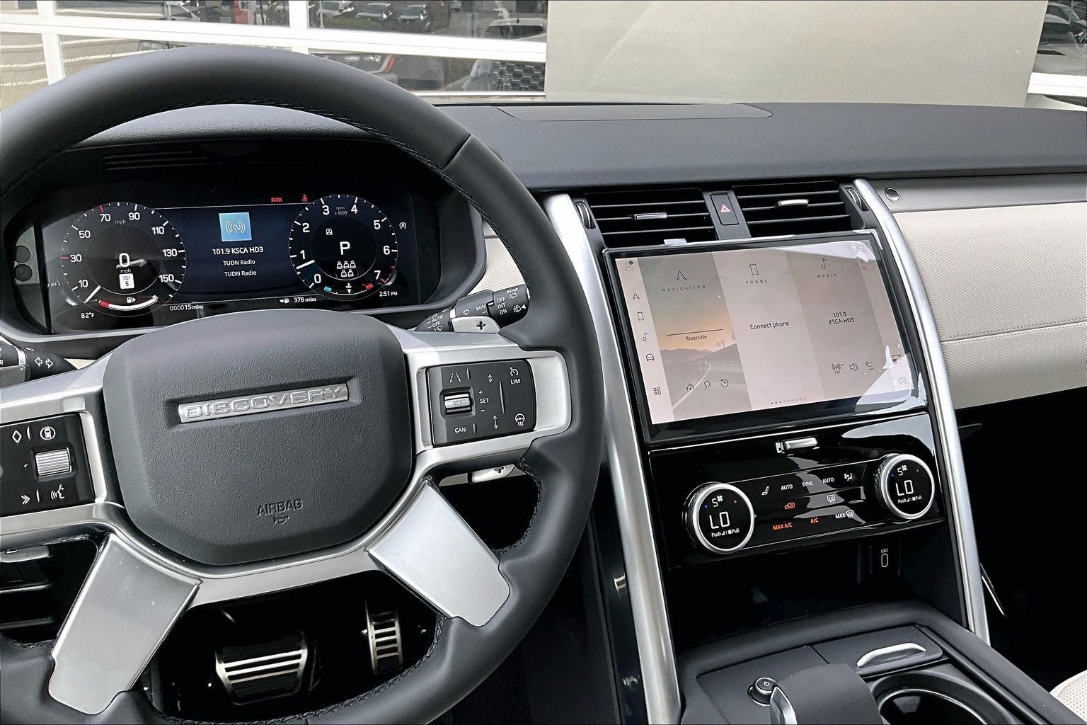 2026 Land Rover Discovery Gemini Edition