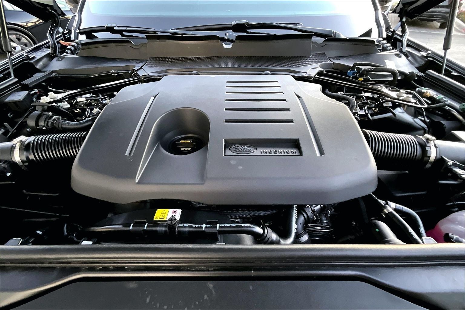 2026 Land Rover Discovery Gemini Edition