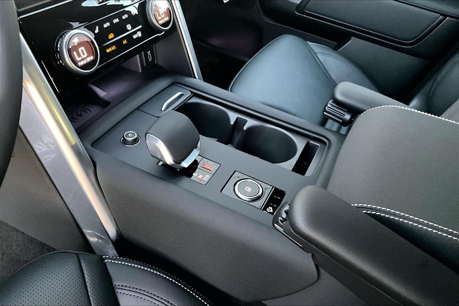 2026 Land Rover Discovery Gemini Edition