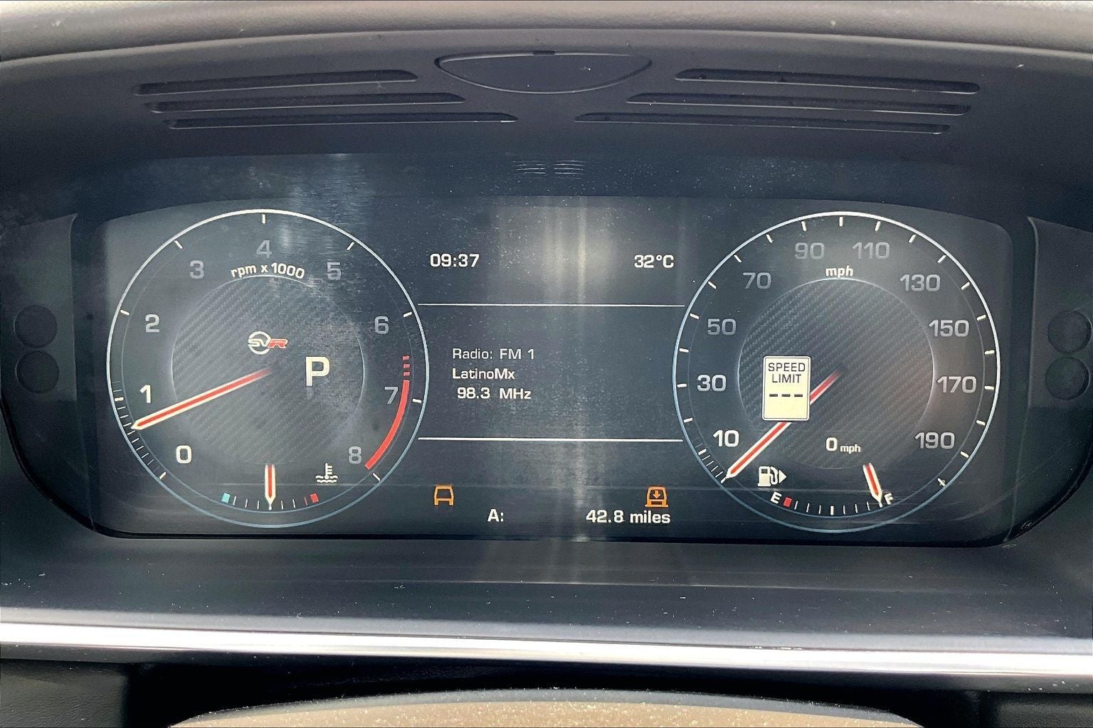 2016 Land Rover Range Rover Sport 5.0L V8 Supercharged SVR