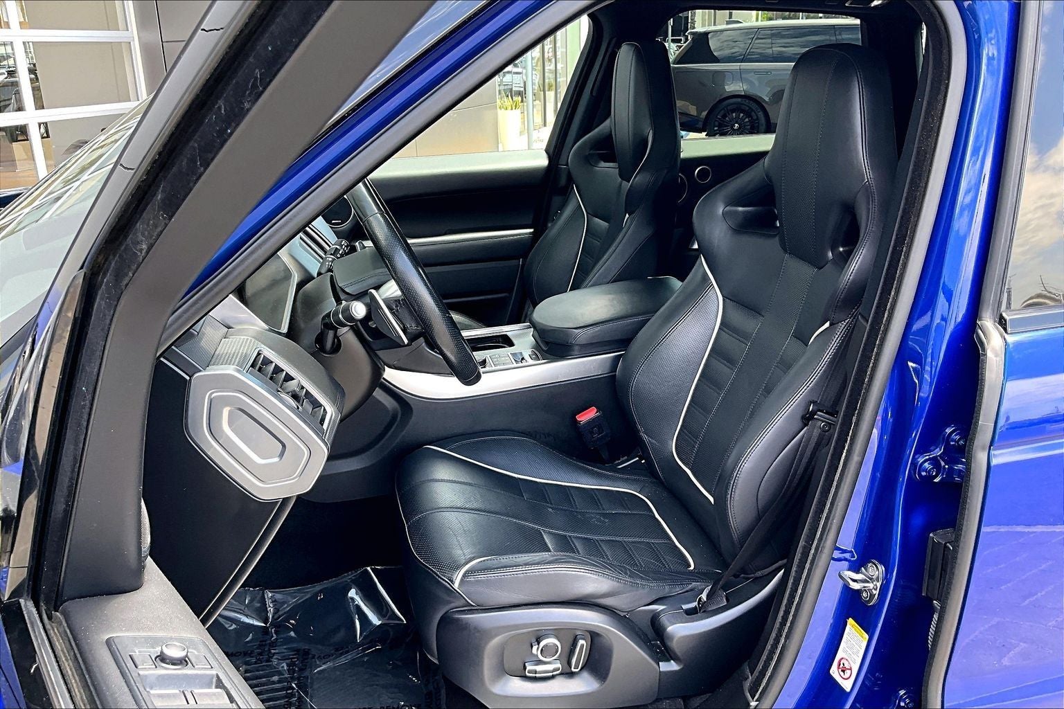 2016 Land Rover Range Rover Sport 5.0L V8 Supercharged SVR