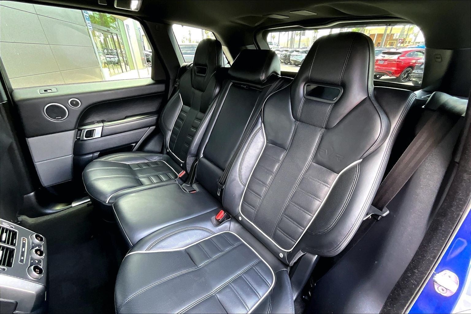 2016 Land Rover Range Rover Sport 5.0L V8 Supercharged SVR