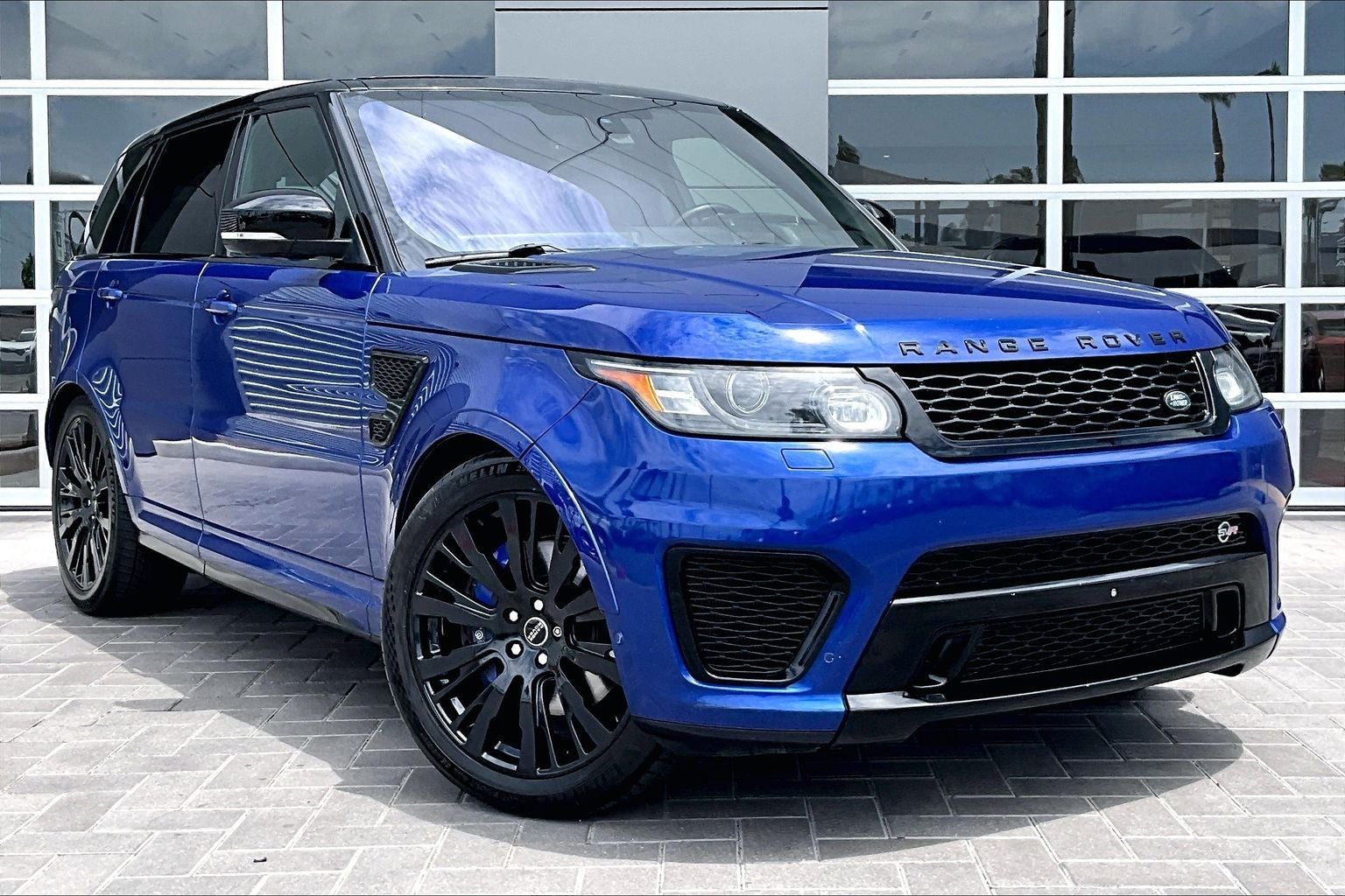 2016 Land Rover Range Rover Sport 5.0L V8 Supercharged SVR