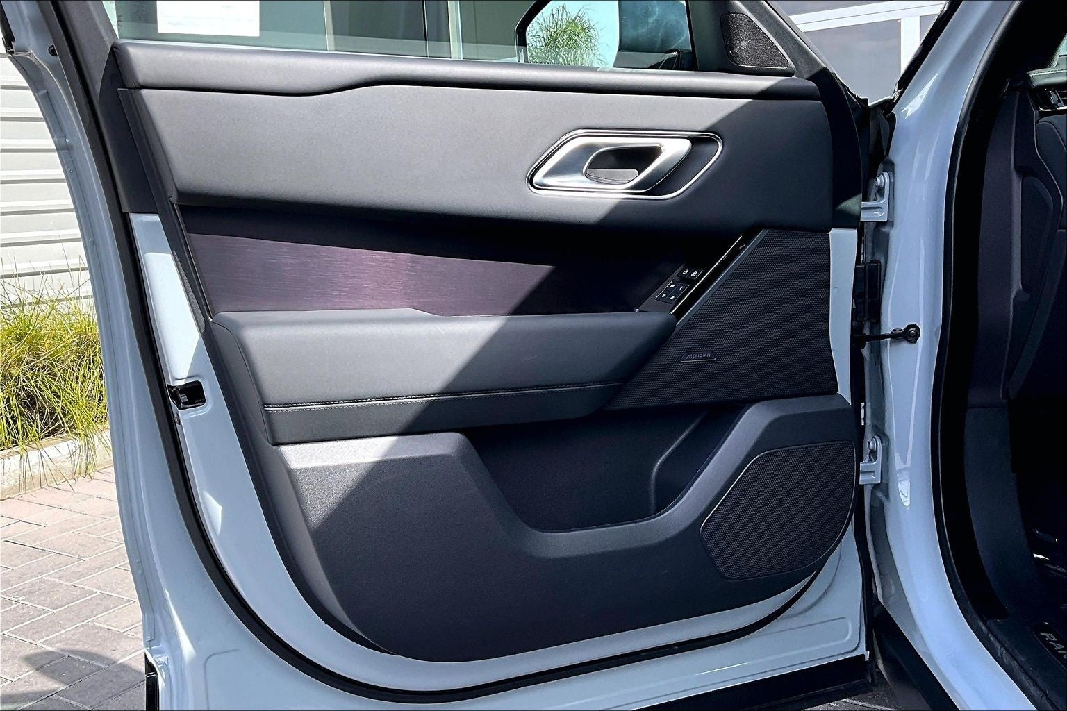 2026 Land Rover Range Rover Velar Dynamic SE