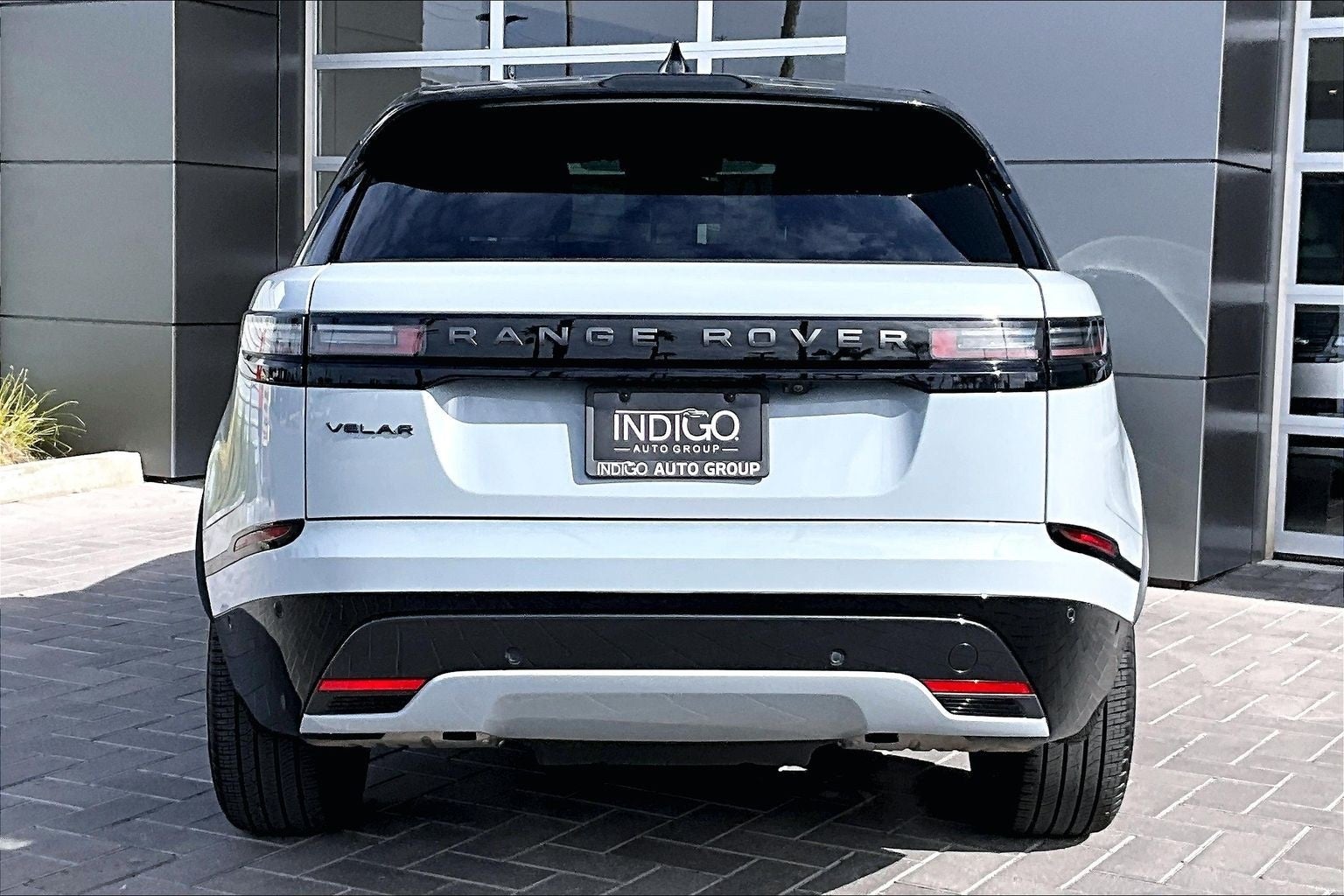 2026 Land Rover Range Rover Velar Dynamic SE