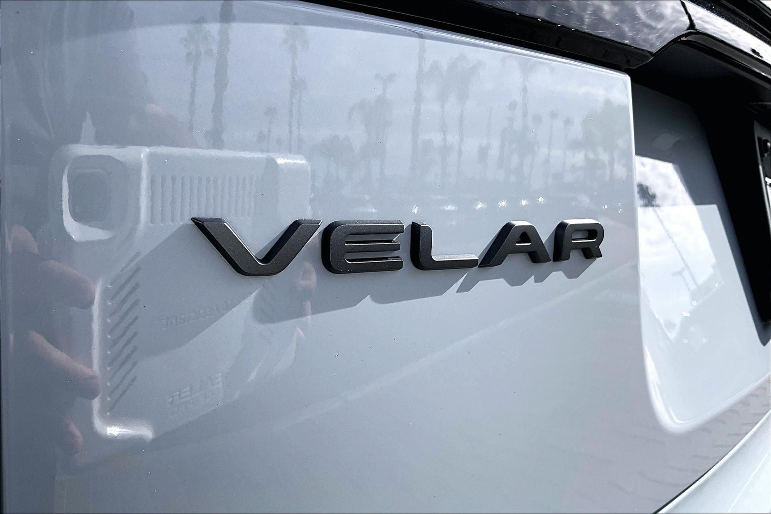 2026 Land Rover Range Rover Velar Dynamic SE