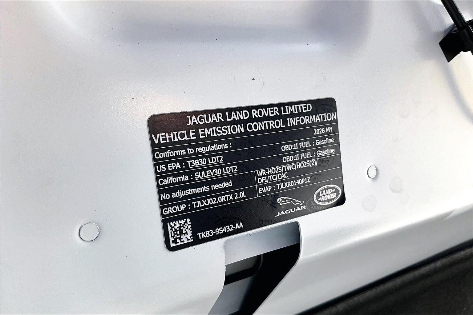 2026 Land Rover Range Rover Velar Dynamic SE