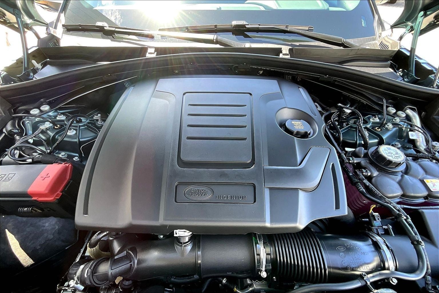 2026 Land Rover Range Rover Velar Dynamic SE