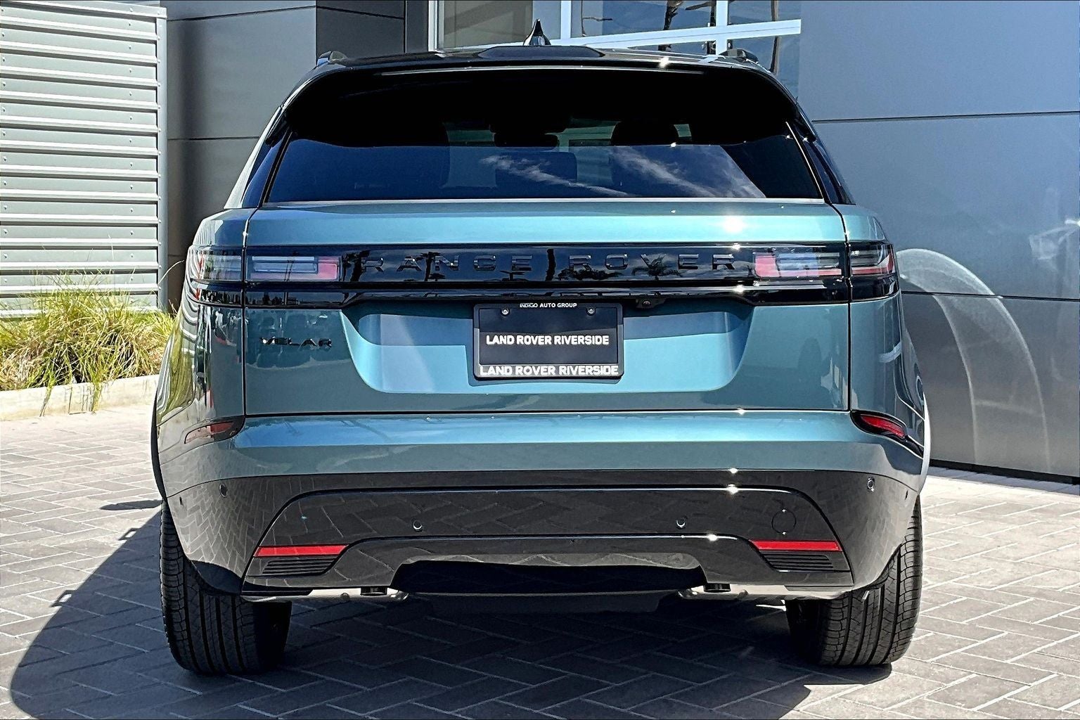 2026 Land Rover Range Rover Velar Dynamic SE